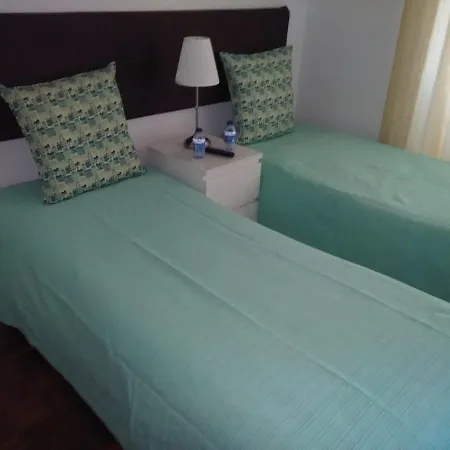 Andar Com Jardim E Estacionamento 招待所 帕克德阿科斯