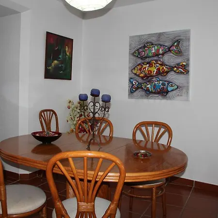 Andar Com Jardim E Estacionamento Guest house Paco de Arcos