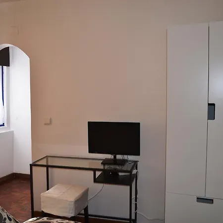 Guest house Andar Com Jardim E Estacionamento Paco de Arcos