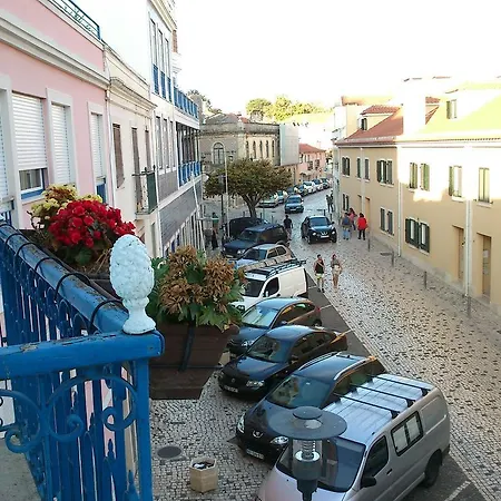 Guest house Andar Com Jardim E Estacionamento Paco de Arcos